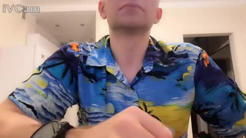 konradrobert123 online show from August 9, 10:26 pm