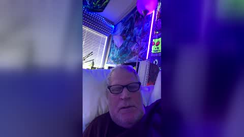 korysmith568 online show from May 24, 6:47 pm