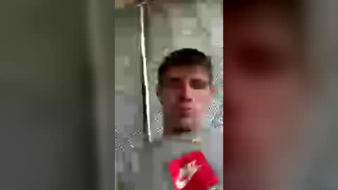 krispyholmes online show from June 15, 6:55 pm