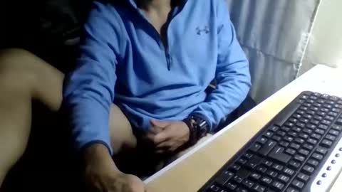 La Genova esta Dura beard boy male dick mastubate latinosexy latinohot latino glasses mature strong stronglegs online show from June 3, 4:58 am