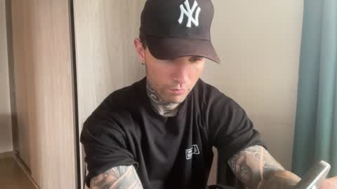 larsskeet online show from June 25, 6:01 pm