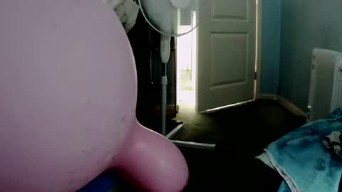 latexchris77 online show from July 14, 4:35 pm