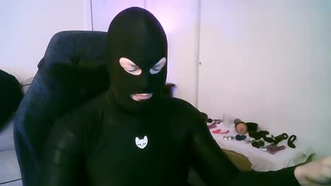 latexminheadroom online show from July 3, 6:08 am