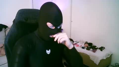 latexminheadroom online show from July 22, 5:54 am