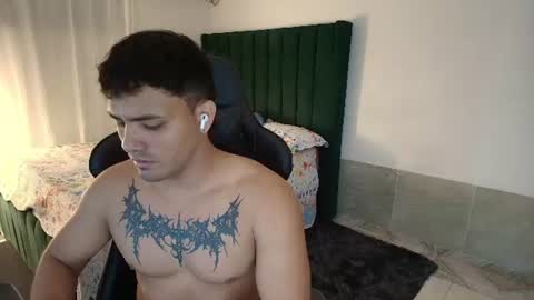  Lei  online show from July 16, 12:39 am
