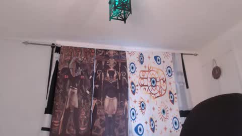 leogavici online show from May 28, 7:45 pm