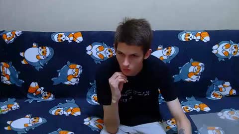 lester_broo online show from June 23, 10:57 pm