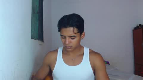 i  am lewis ly EDUARDO MEMDOZA15 online show from May 26, 7:43 pm