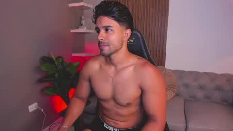 Liam Collins online show from April 21, 11:49 am