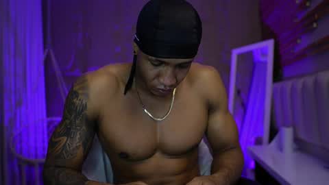 logan_varela online show from May 23, 4:34 pm