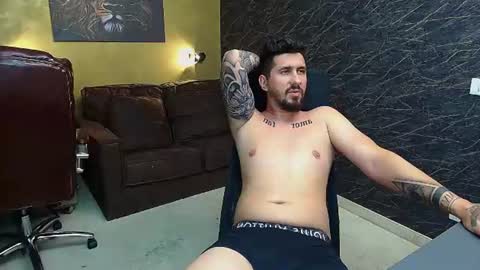 LoganStroud online show from July 11, 10:50 am