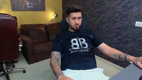LoganStroud online show from July 14, 8:40 am