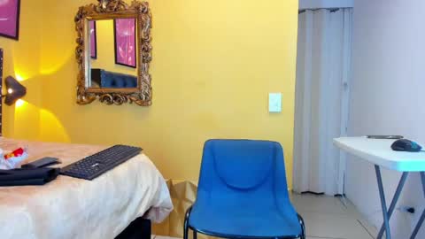 luckk_ online show from May 29, 5:28 am