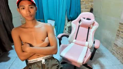 lui_the_fucker online show from July 8, 12:42 pm