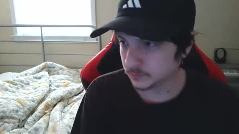 Luisdiaztube online show from May 2, 4:32 pm