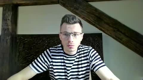 Andrew independent model 2000-0000 CET daily online show from March 8, 8:13 pm