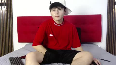 lunaydream online show from April 23, 7:27 pm