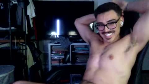 luvrboy77 online show from June 27, 5:10 am
