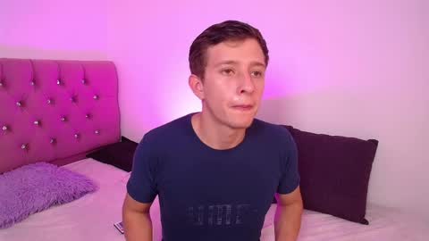 mae and nathan online show from May 29, 5:23 pm