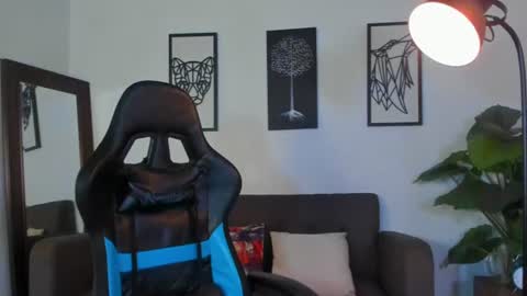 mark_x23 online show from June 26, 5:21 am