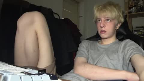 Mark online show from July 14, 7:42 pm