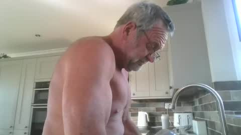 martinrgbxxxx online show from July 4, 7:33 am
