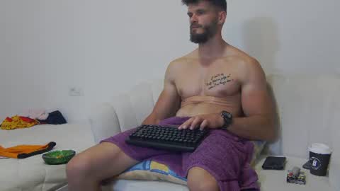mauro_real_man online show from June 26, 7:49 pm