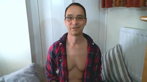 Max Davies online show from May 26, 10:33 am