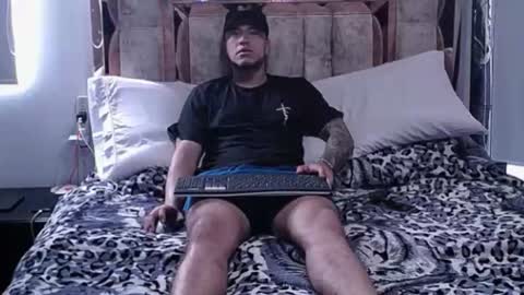 Maximilian online show from August 3, 1:28 pm