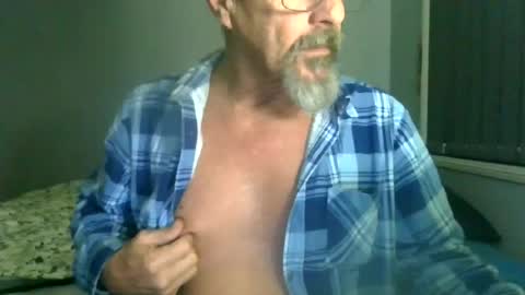 Max online show from June 26, 4:09 pm