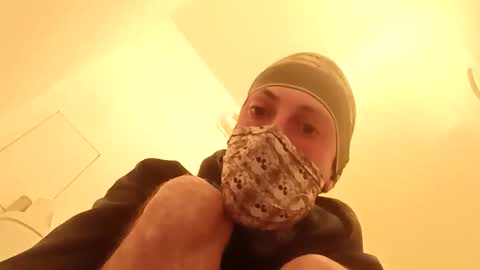 Maxzou online show from May 3, 1:41 am
