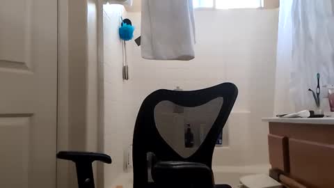 melxiss online show from June 3, 5:40 pm