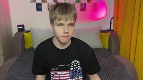 Arthur online show from March 7, 7:55 pm