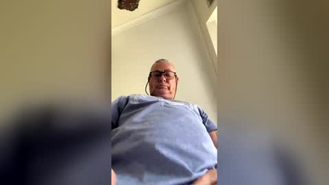 mick494229 online show from May 7, 12:00 am