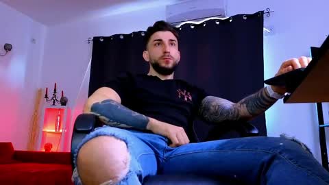 MightyAaron online show from May 24, 3:56 am