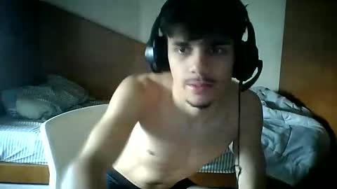 migueltomas34 online show from June 11, 1:53 pm