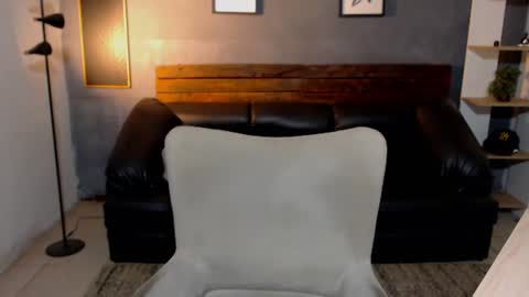 Mike Montoya online show from June 17, 11:50 pm