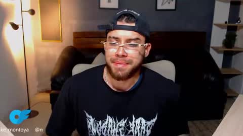 Mike Montoya online show from July 29, 3:49 am