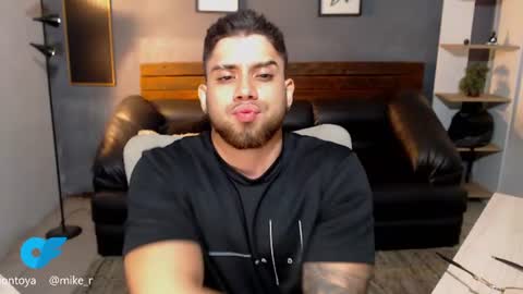 Mike Montoya online show from July 16, 2:29 am
