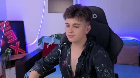 Miles online show from July 15, 7:31 pm