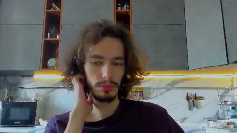 MitchelKurse online show from July 12, 1:02 pm