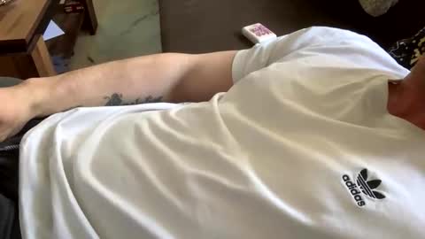 mitchi198989 online show from April 2, 11:07 am