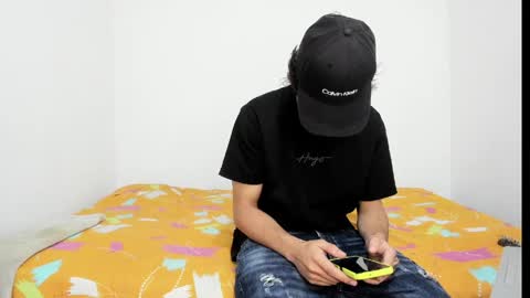 monky_0002 online show from May 22, 3:28 pm