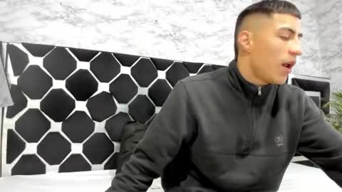 Mr Porn  online show from June 26, 5:21 am
