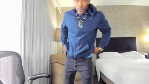 mromg007 online show from April 10, 4:58 pm