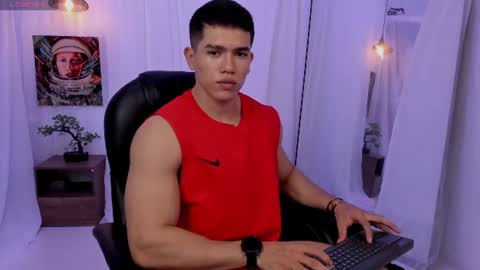 nick fenix online show from June 26, 4:04 am