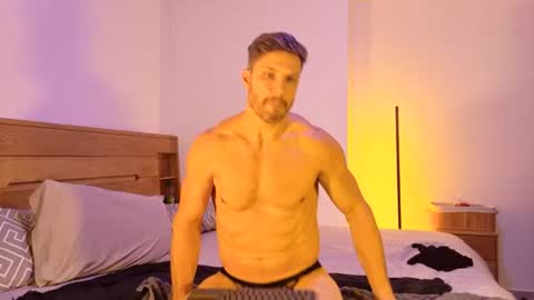 nickriverzxo online show from June 16, 5:37 pm