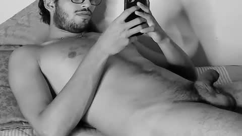 nicolasrodrii online show from June 12, 11:57 pm