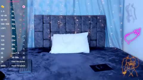 nicolastorres__ online show from June 27, 4:48 am