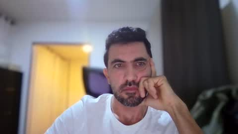 nilonilonilo1 online show from July 6, 11:51 am